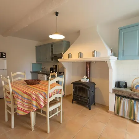 Le Relais De Pigasse בית הארחה