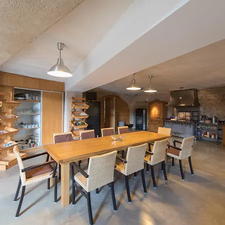 Le Relais De Pigasse בית הארחה Ouveillan
