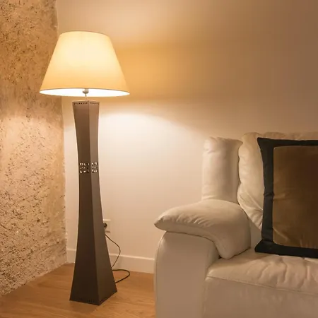 Le Relais De Pigasse בית הארחה Ouveillan