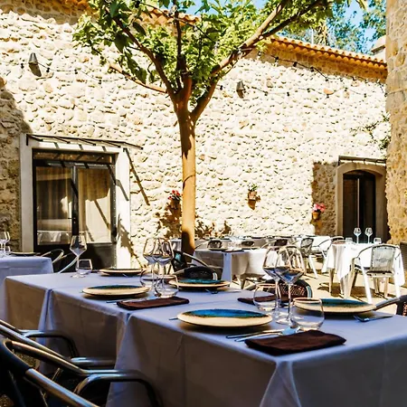 Le Relais De Pigasse Maison d'hôtes 3*